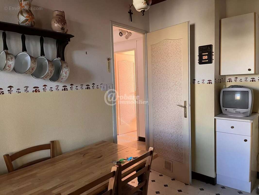 Appartement à MARSEILLE-4E