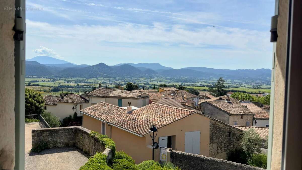 Appartement à RASTEAU