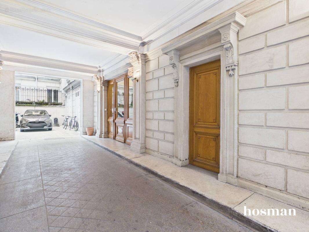 Appartement à PARIS-9E