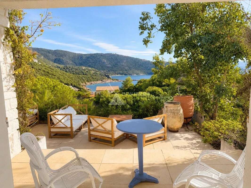 Villa d’exception avec grande piscine et vue panoramique mer – cargese - photo 18
