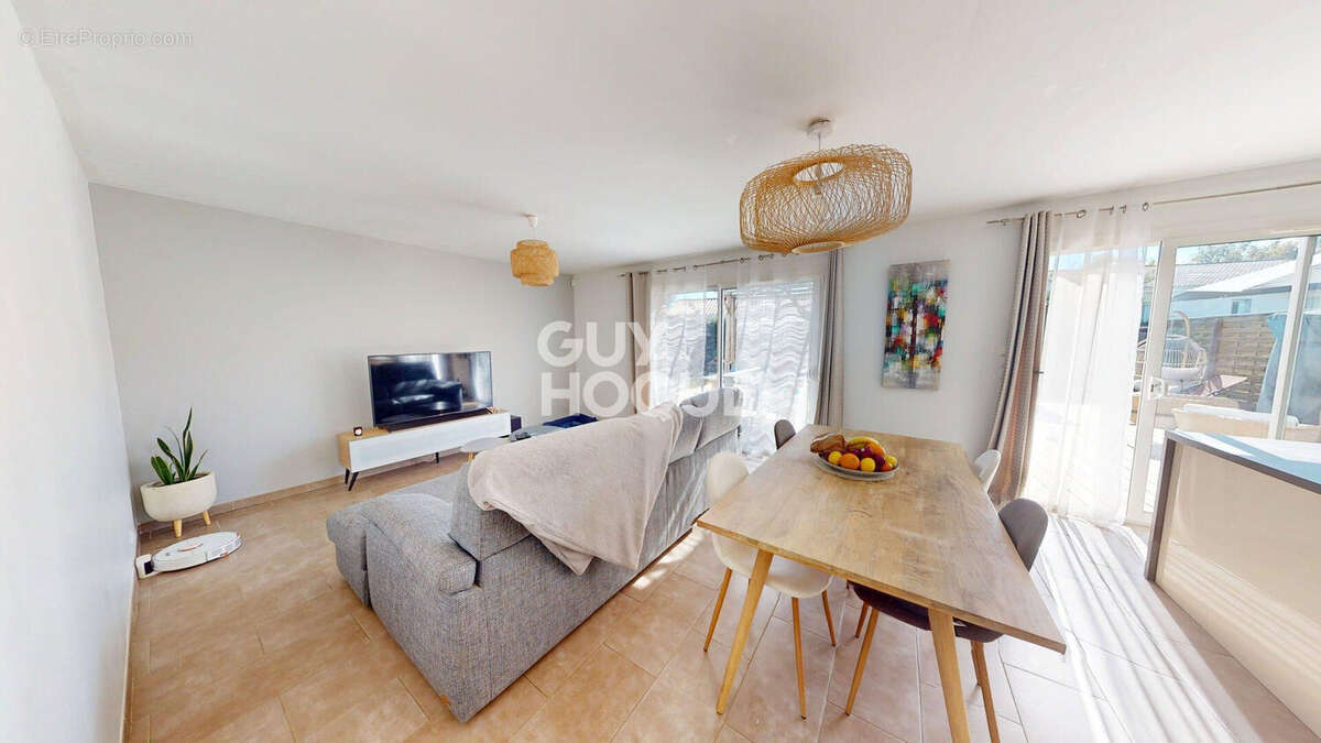 Maison à SAINT-SELVE