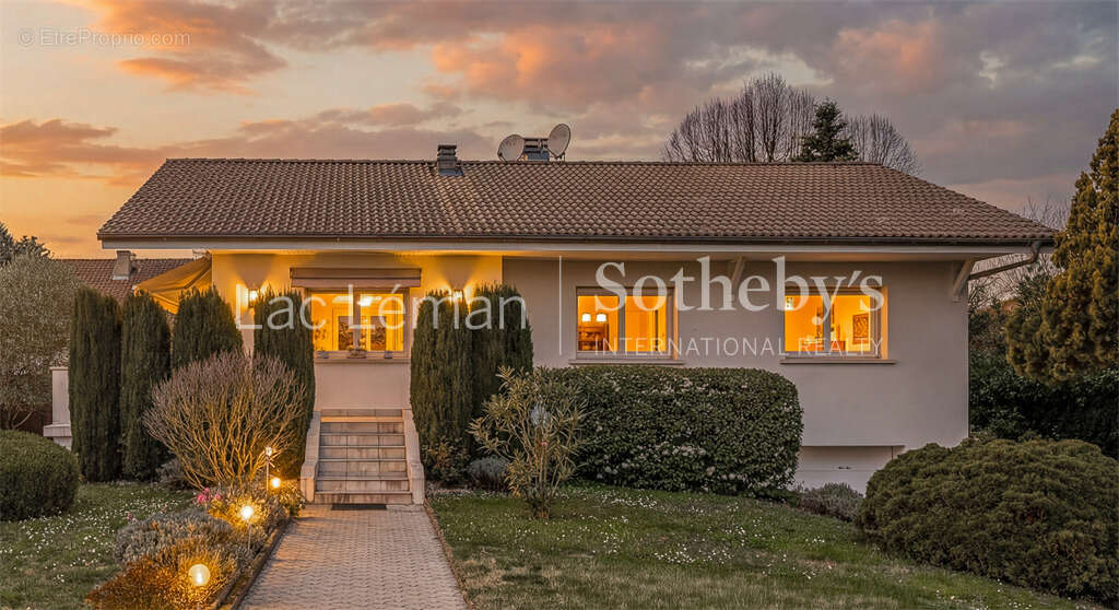 Maison à CHENS-SUR-LEMAN