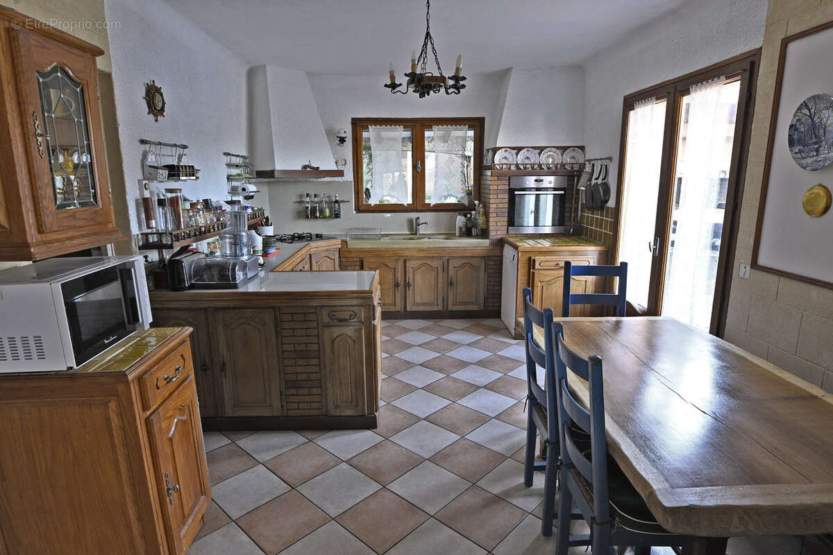 Maison à BELLEGARDE