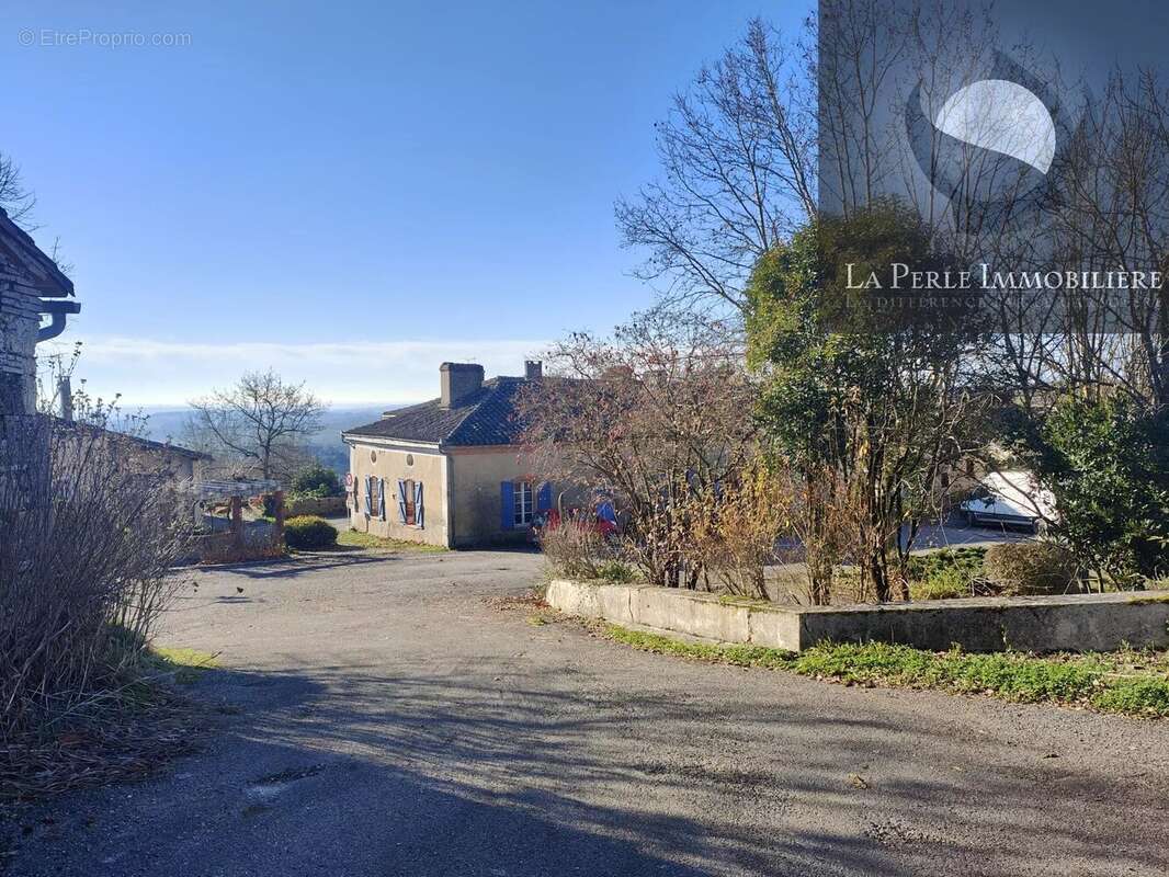 Maison à BEAUMONT-DE-LOMAGNE