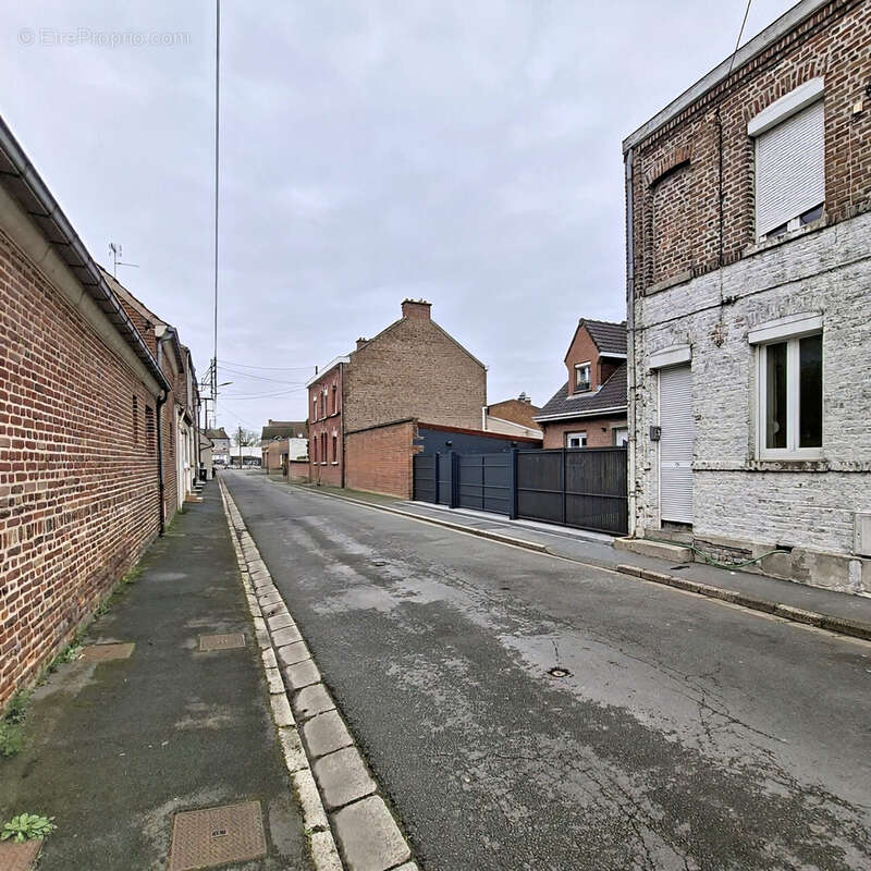 Maison semi individuelle 3 chambres 59220 Wavrechain sous Denain - photo 2