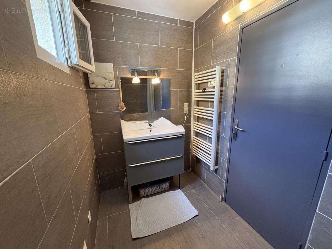 Appartement à MARSEILLE-11E