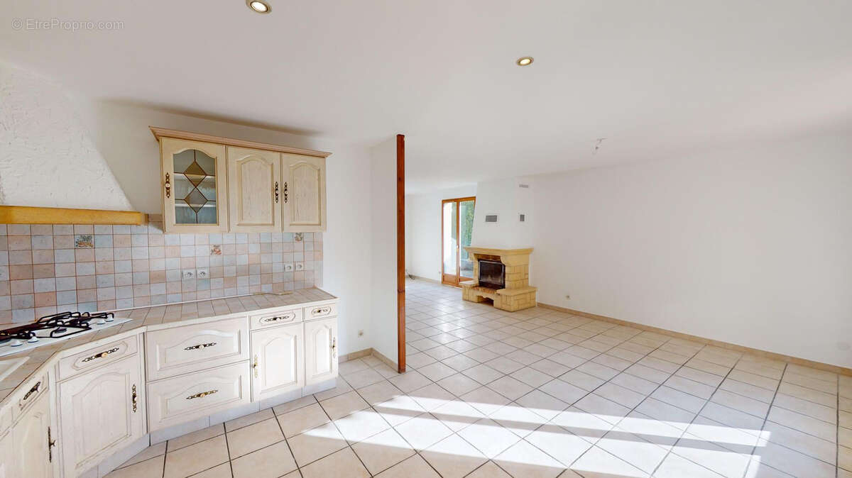 Maison à CHANCIA