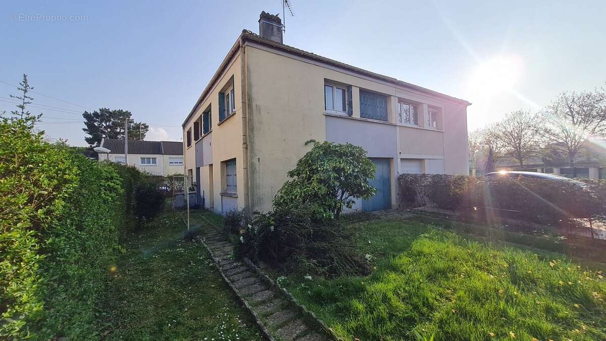 Maison à GONESSE