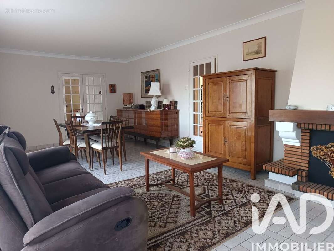 Photo 3 - Maison à DHUIZON