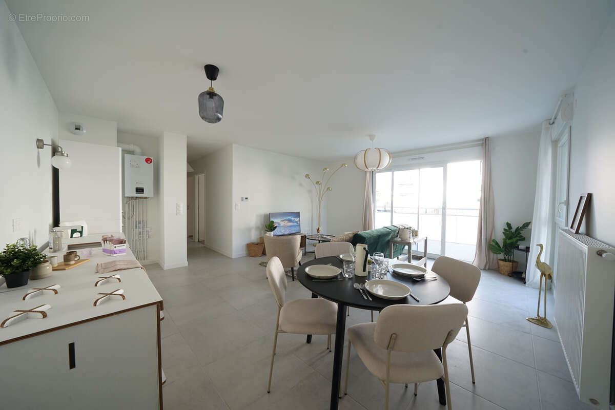 Appartement à SAINT-MARTIN-D'HERES