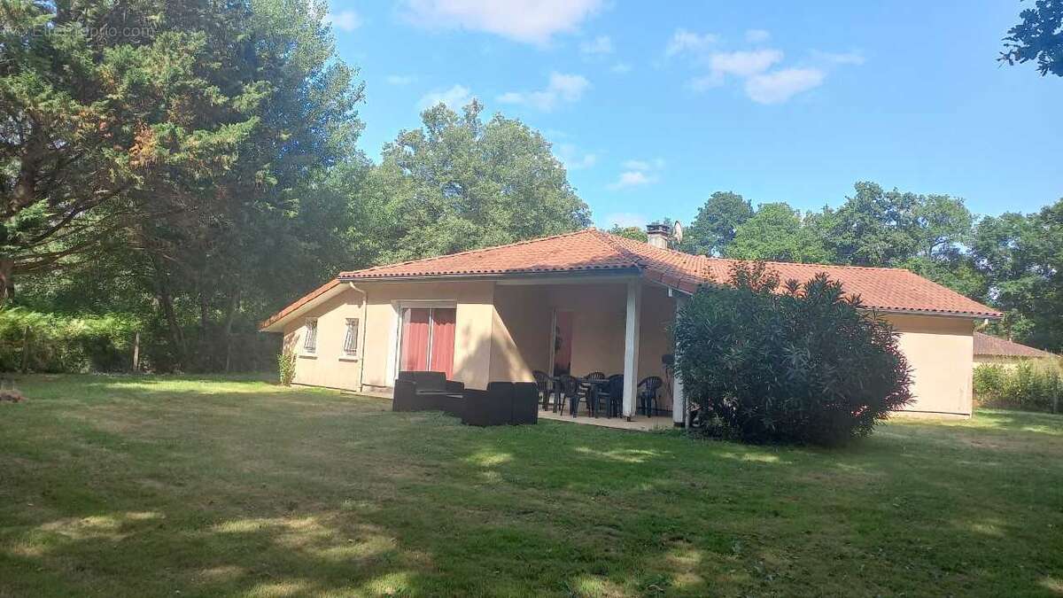 Photo-2025/060325-1-2 - Maison à VILLENEUVE-DE-MARSAN