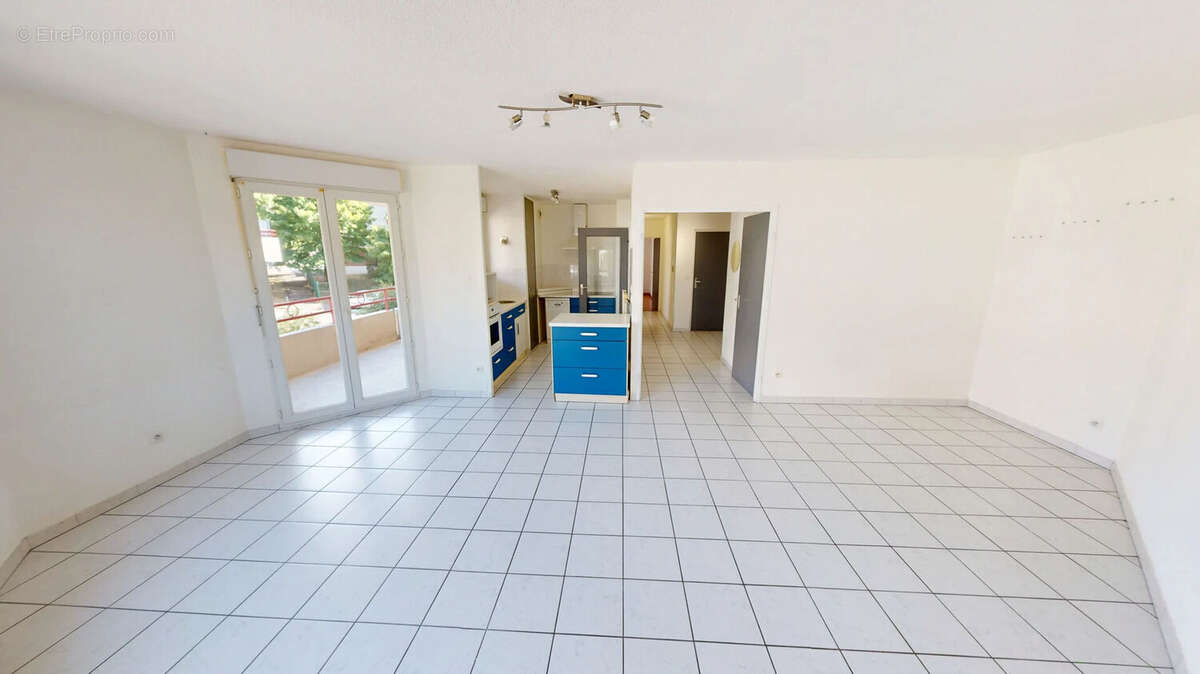 Appartement à DOMENE