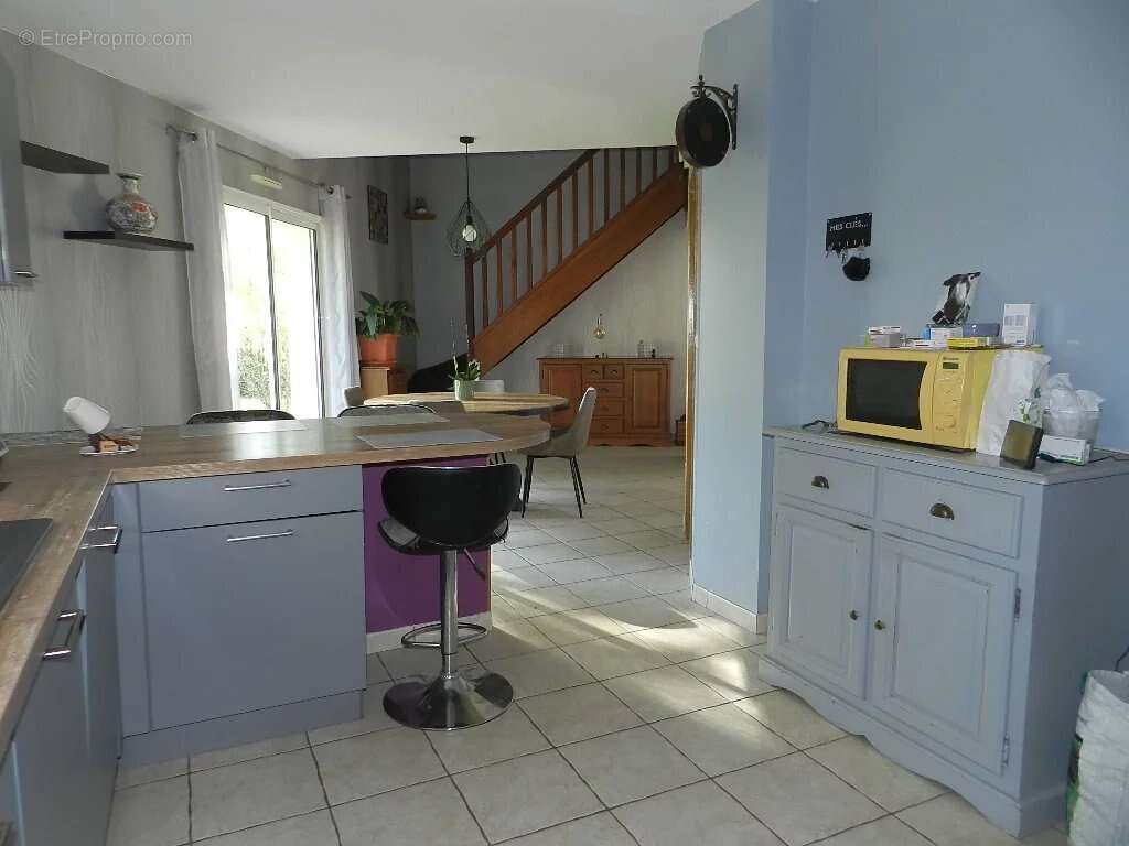 Maison à SAINT-PIERRE-SUR-DIVES