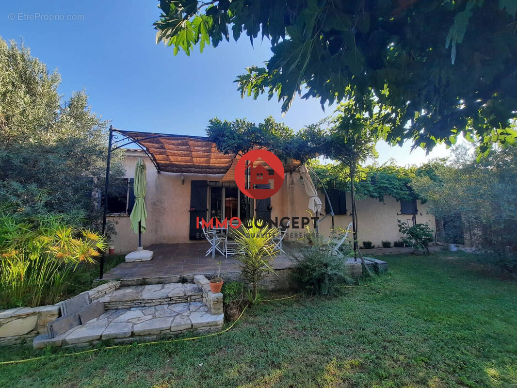 Maison à BAGNOLS-SUR-CEZE