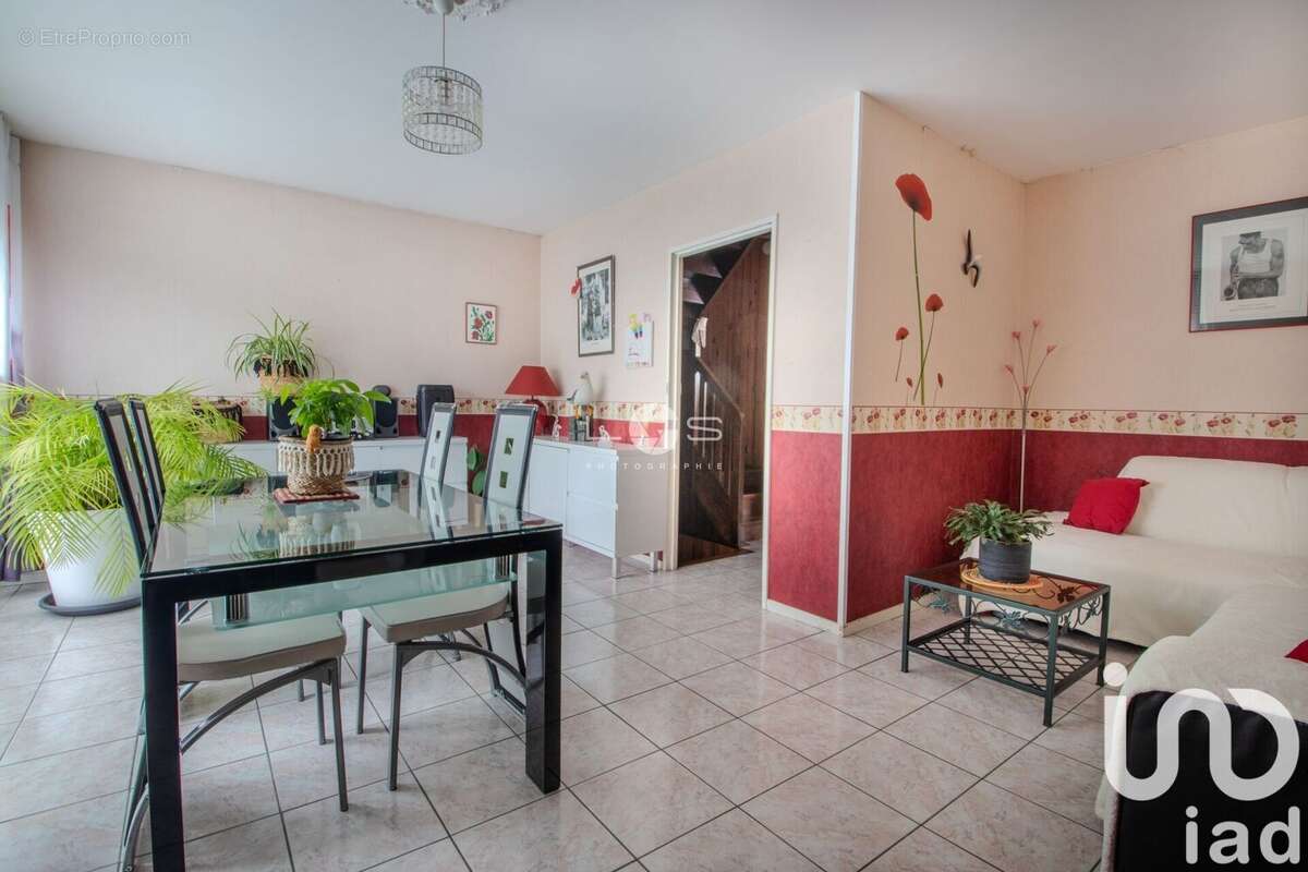 Photo 2 - Maison à PONTAULT-COMBAULT