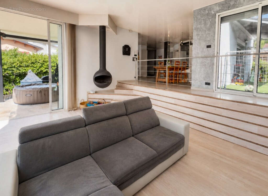 01640 saint-jean-le-vieux   maison d’architecte 150 m2   4 chambres   piscine - photo 6