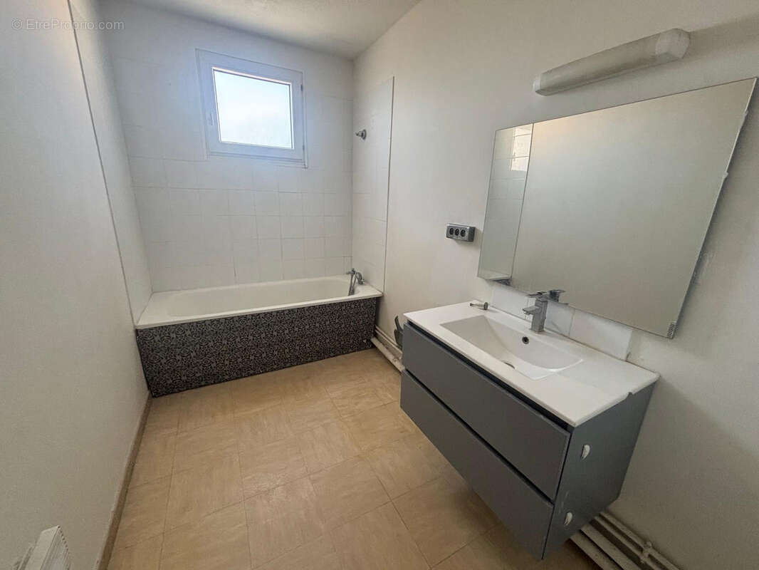 Appartement t3 istres - photo 5