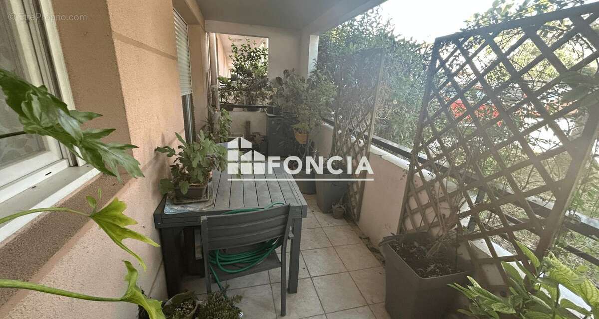 Appartement à LE LUC