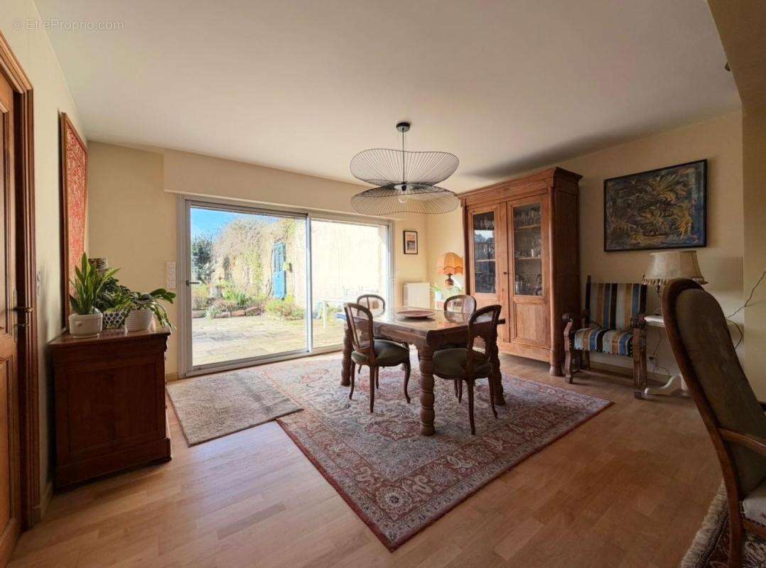 Maison à MALESTROIT