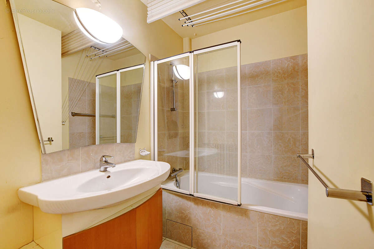 Appartement à PARIS-12E