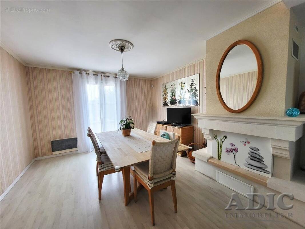 Maison à LAGNY-LE-SEC