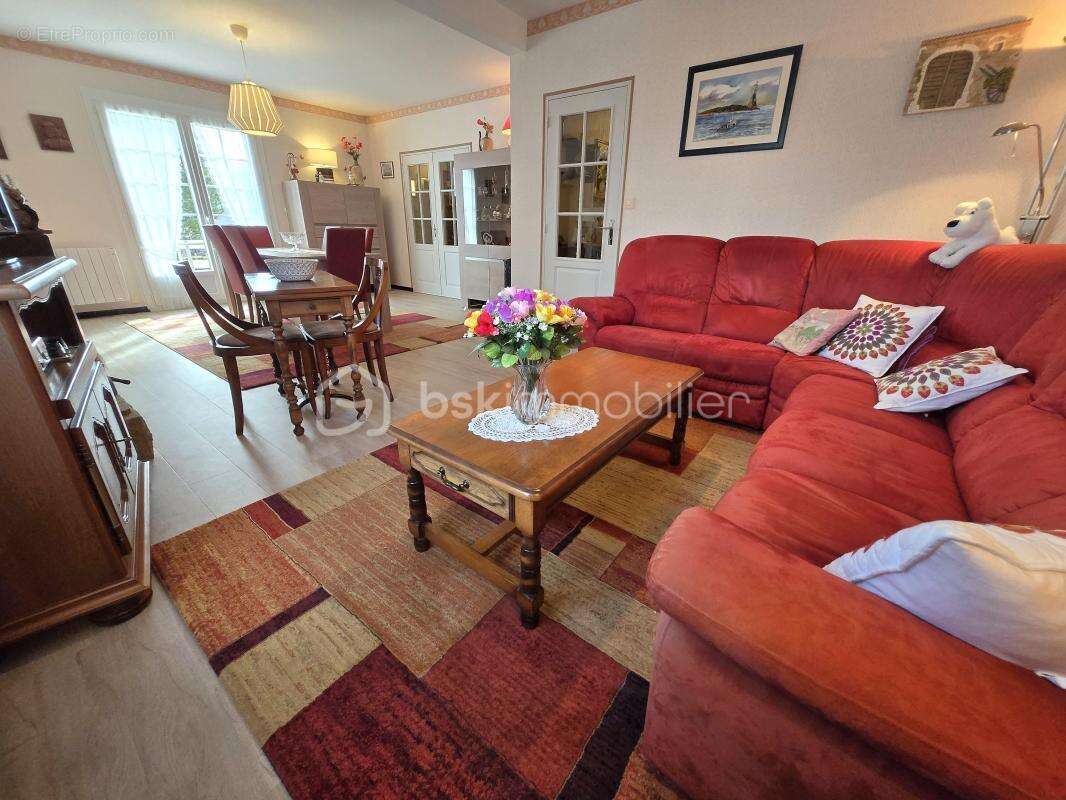  Maison néo-bretonne sur sous-sol complet – 4 chambres – beau jardin paysagé - photo 2