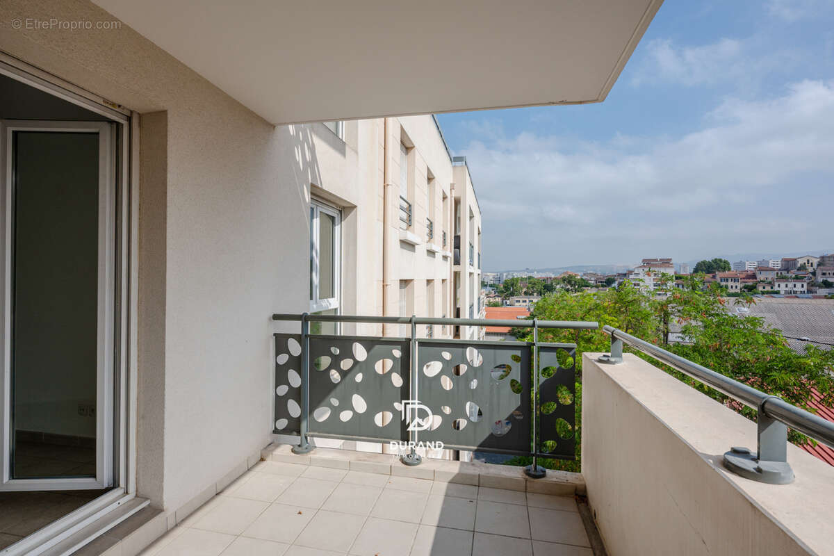 Appartement - terrasses - parking -  chutes-lavie 13004 marseille - photo 11