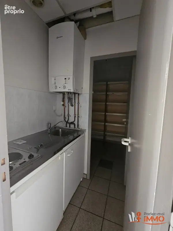 Commerce 80 m² à vendre à Saint-Genest-Lerpt (42530) - photo 8