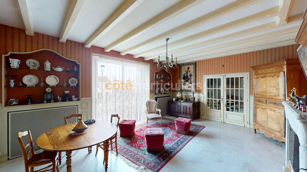 Maison à MORTAGNE-SUR-SEVRE