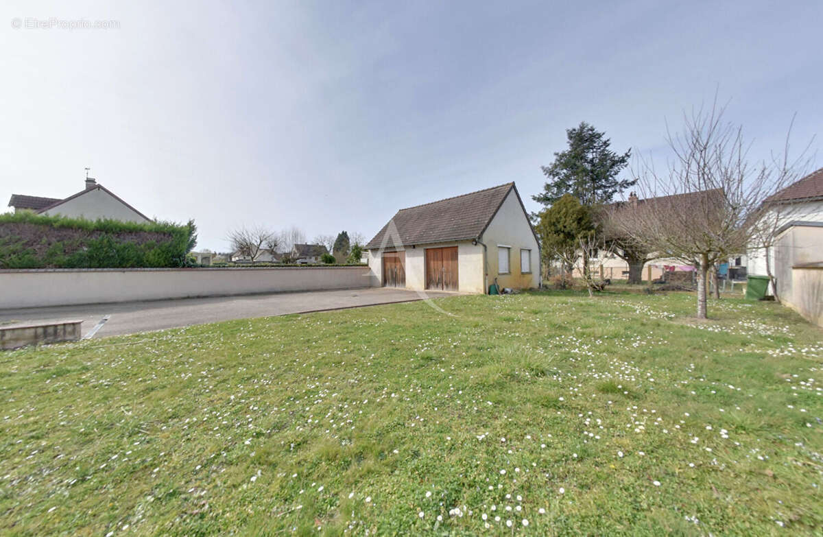Maison à APPOIGNY