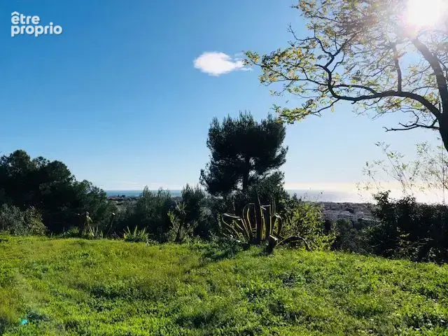 Terrain à CAGNES-SUR-MER