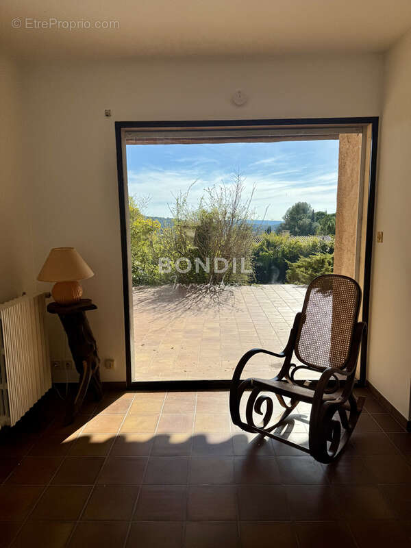 Maison à LA BASTIDE-DES-JOURDANS