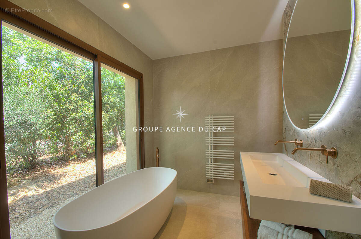 Villa de grand standing à vendre à Tourrettes, coeur de golf - 3600000 - photo 12