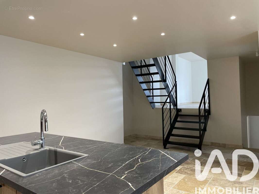 Photo 3 - Maison à NEUILLE-PONT-PIERRE