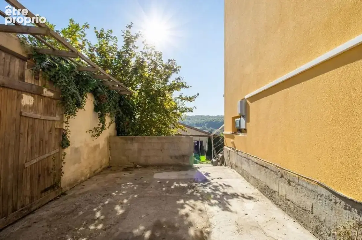 Maison À Vendre avec jardin - photo 10