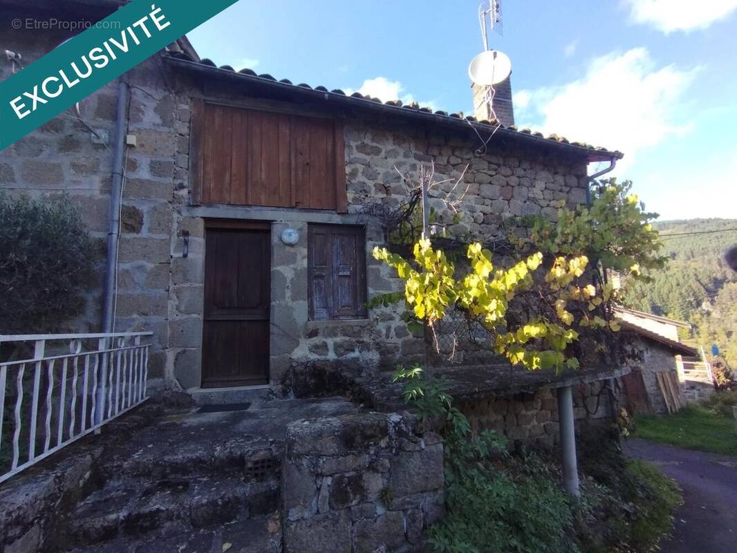 Photo 1 - Maison à SAINT-MARTIN-DE-VALAMAS
