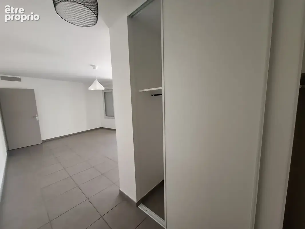 Appartement T4 lumineux avec terrasse et garage   Centre de Quincieux - photo 5