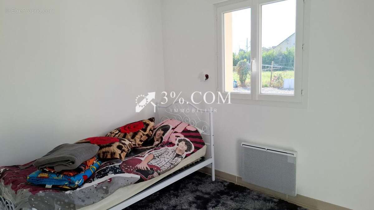 Maison à FEUQUIERES-EN-VIMEU