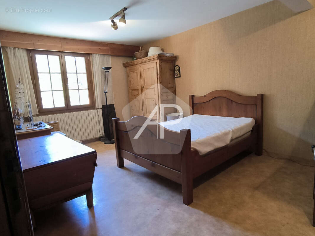 Maison à VILLAR-SAINT-PANCRACE