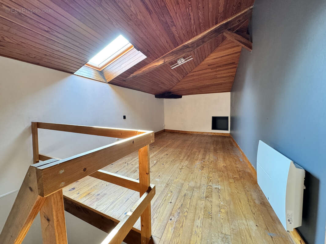 Maison à BARBEZIEUX-SAINT-HILAIRE