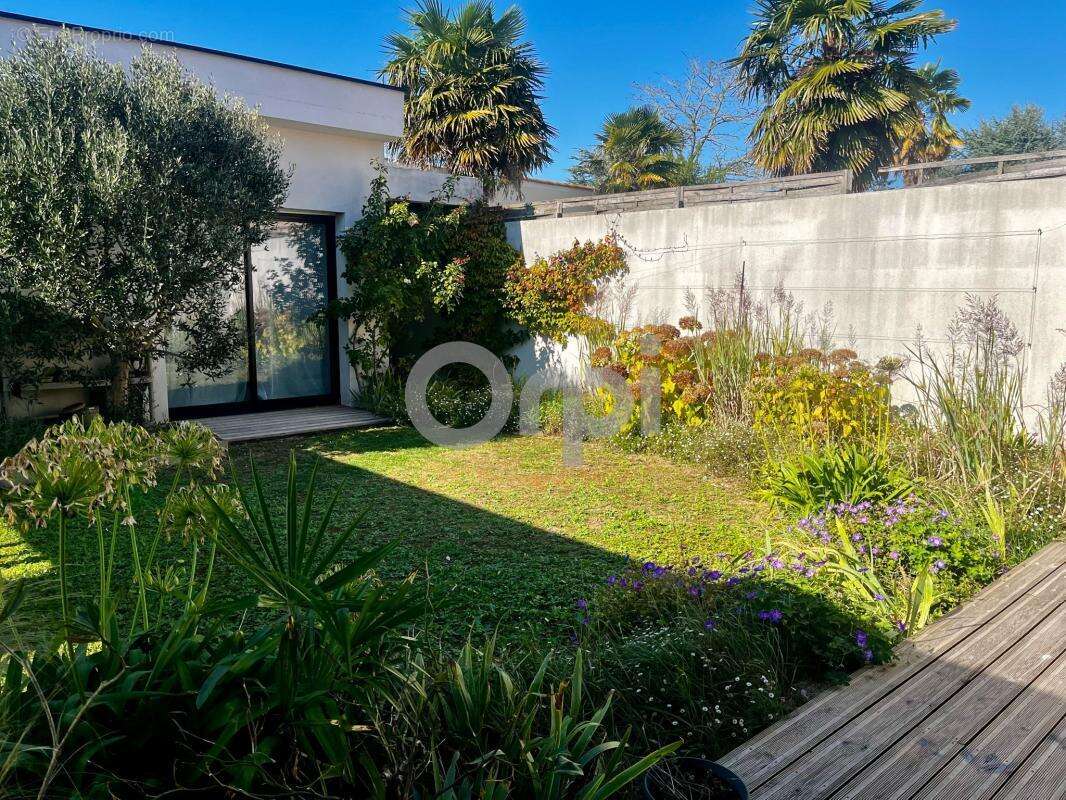 Maison à SAINT-XANDRE