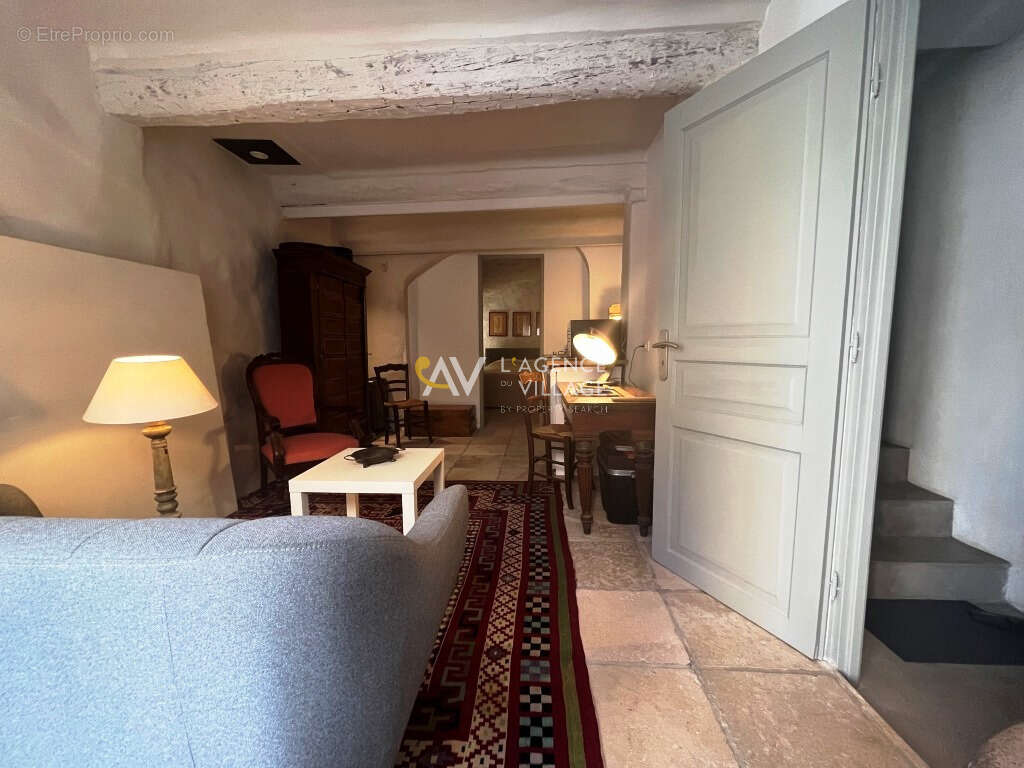 Maison à LA GARDE-FREINET