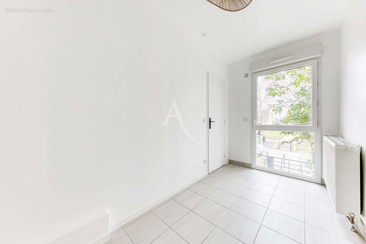 Appartement à LOGNES