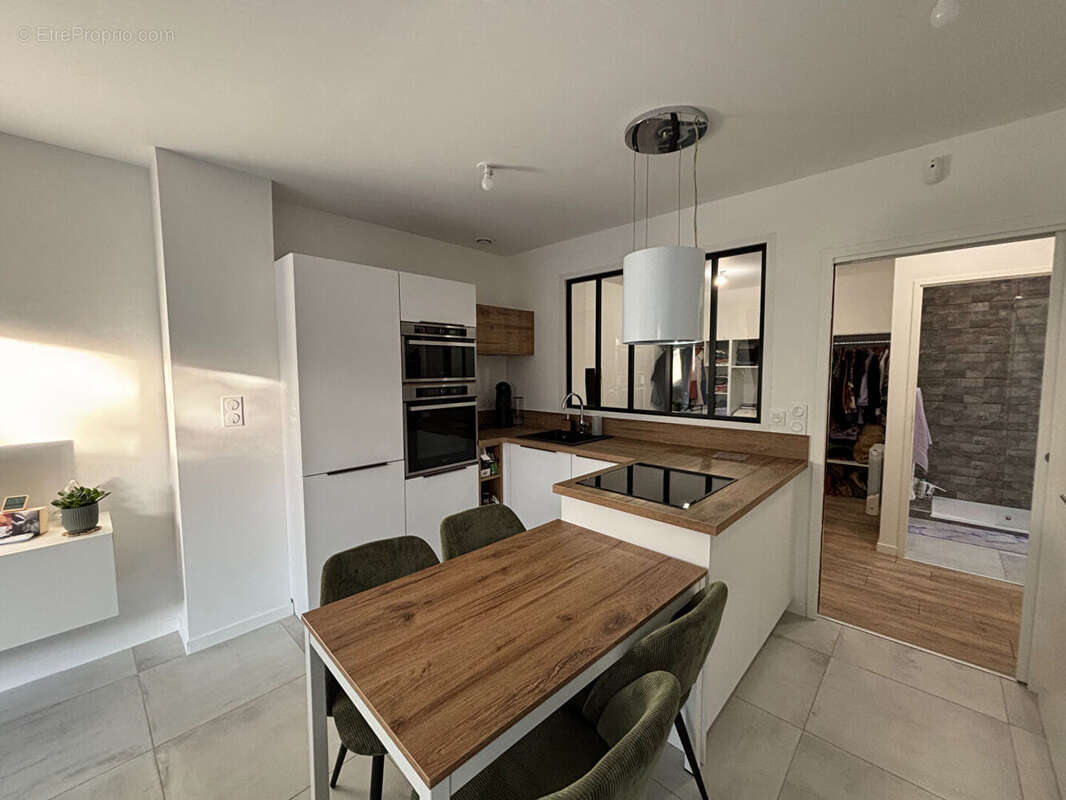 Appartement à LA BOISSE