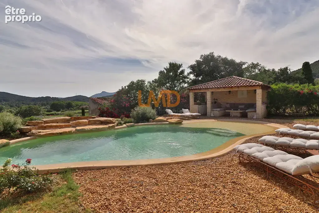 Maison de charme 4 chambres Terrain 2000m2 Piscine Calme Plein S - photo 22
