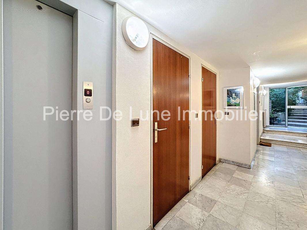 Appartement à PARIS-19E