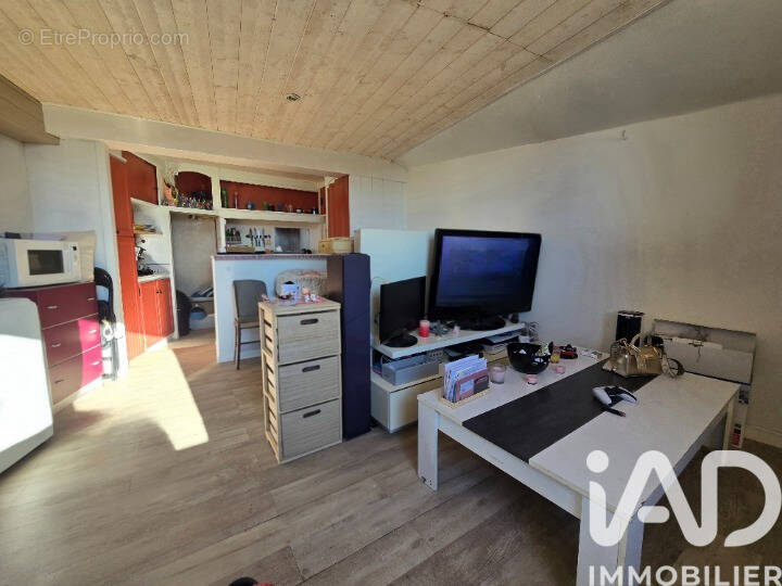 Photo 1 - Maison à BERRE-LES-ALPES