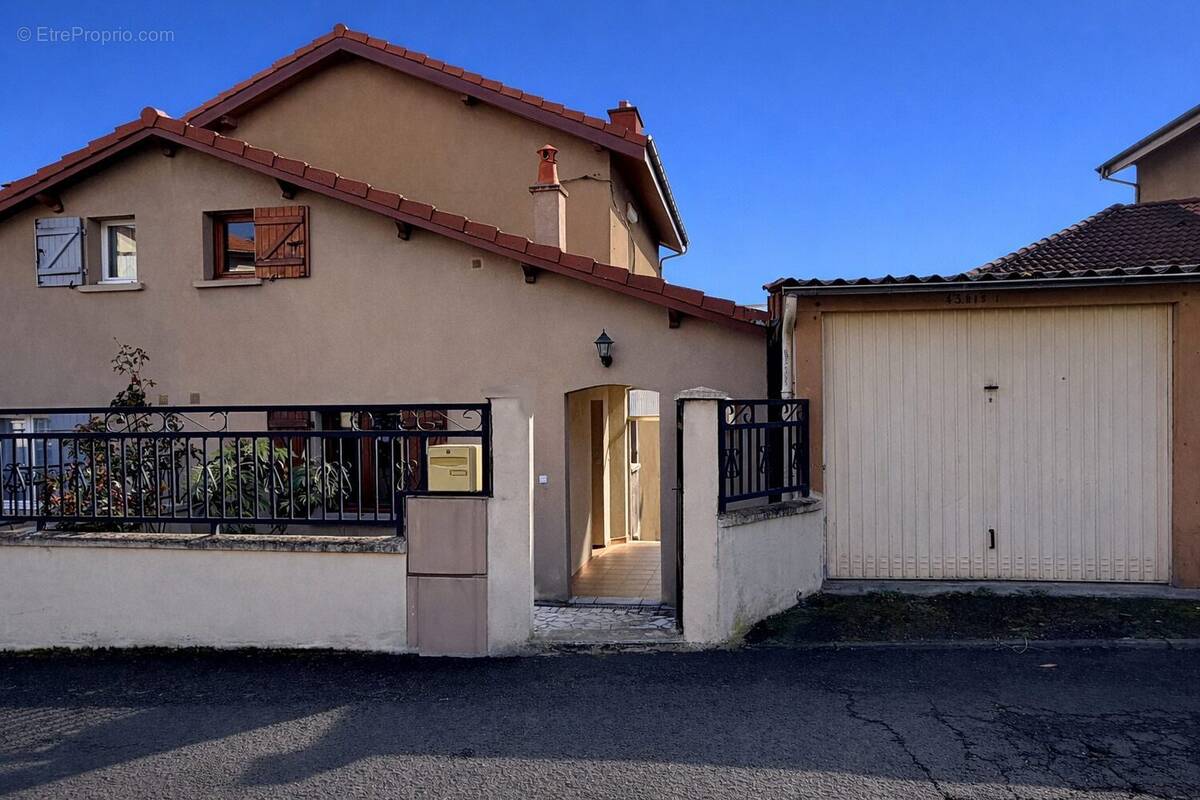 Maison à CLERMONT-FERRAND