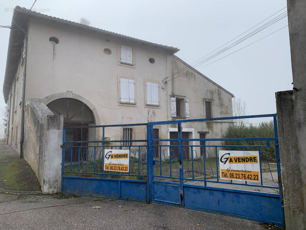 Maison à MONT-SUR-MEURTHE