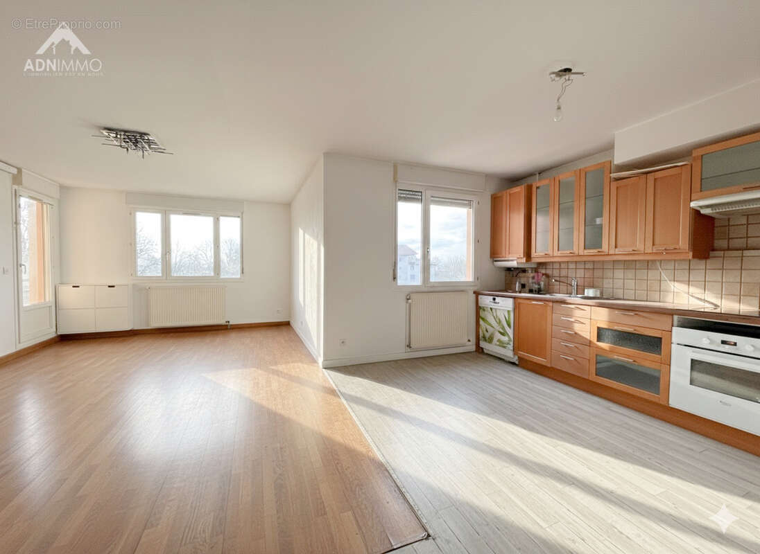 Appartement à SAINT-GENIS-POUILLY